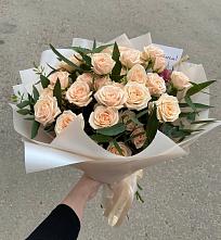 Букет Кремовые розы Латте в Конышёвке