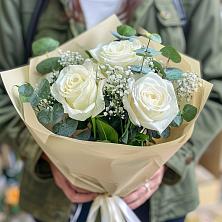 Букет цветов из:  Розы в Конышёвке